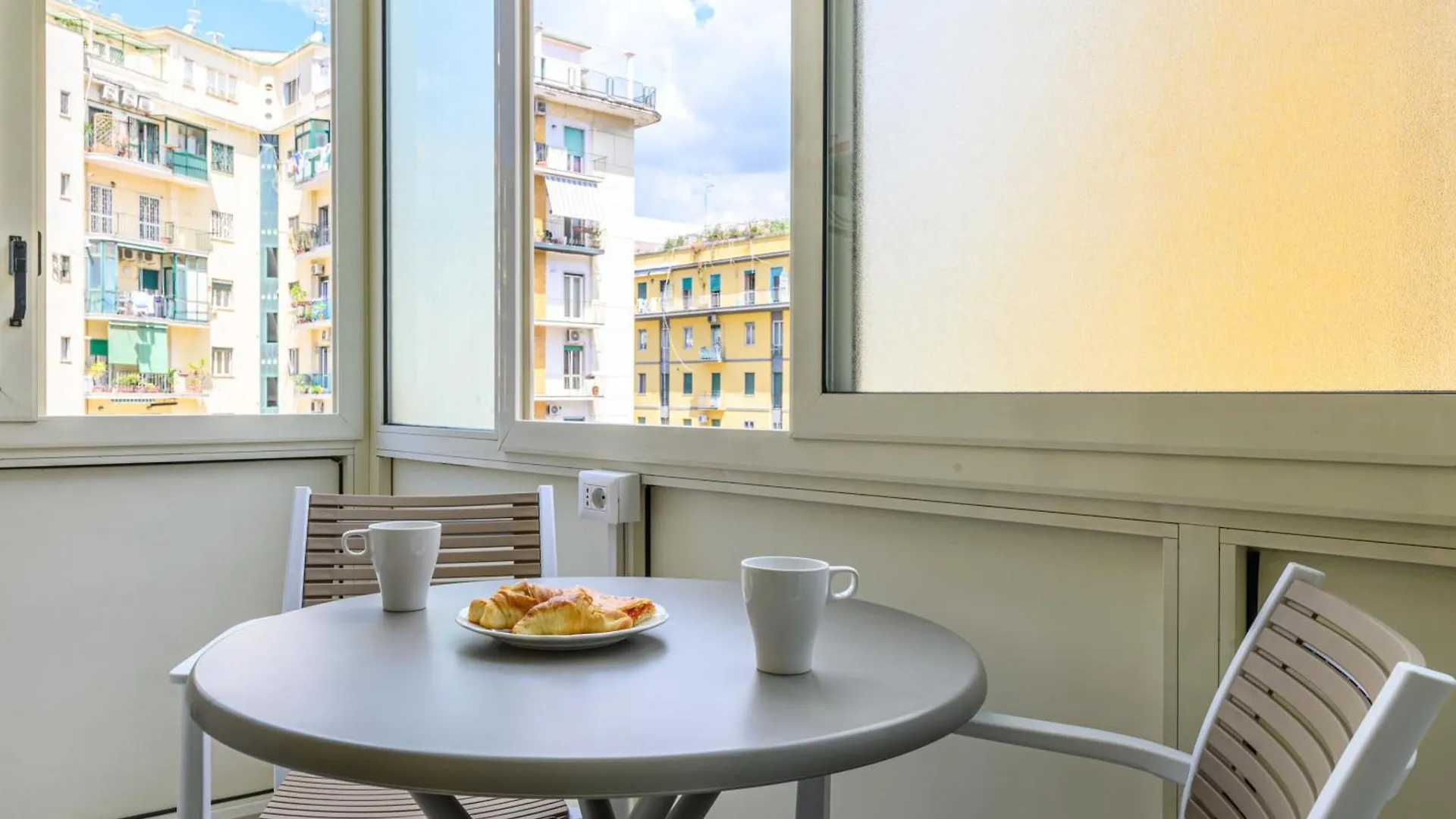 Bed & Breakfast Dimora Vomero Naples