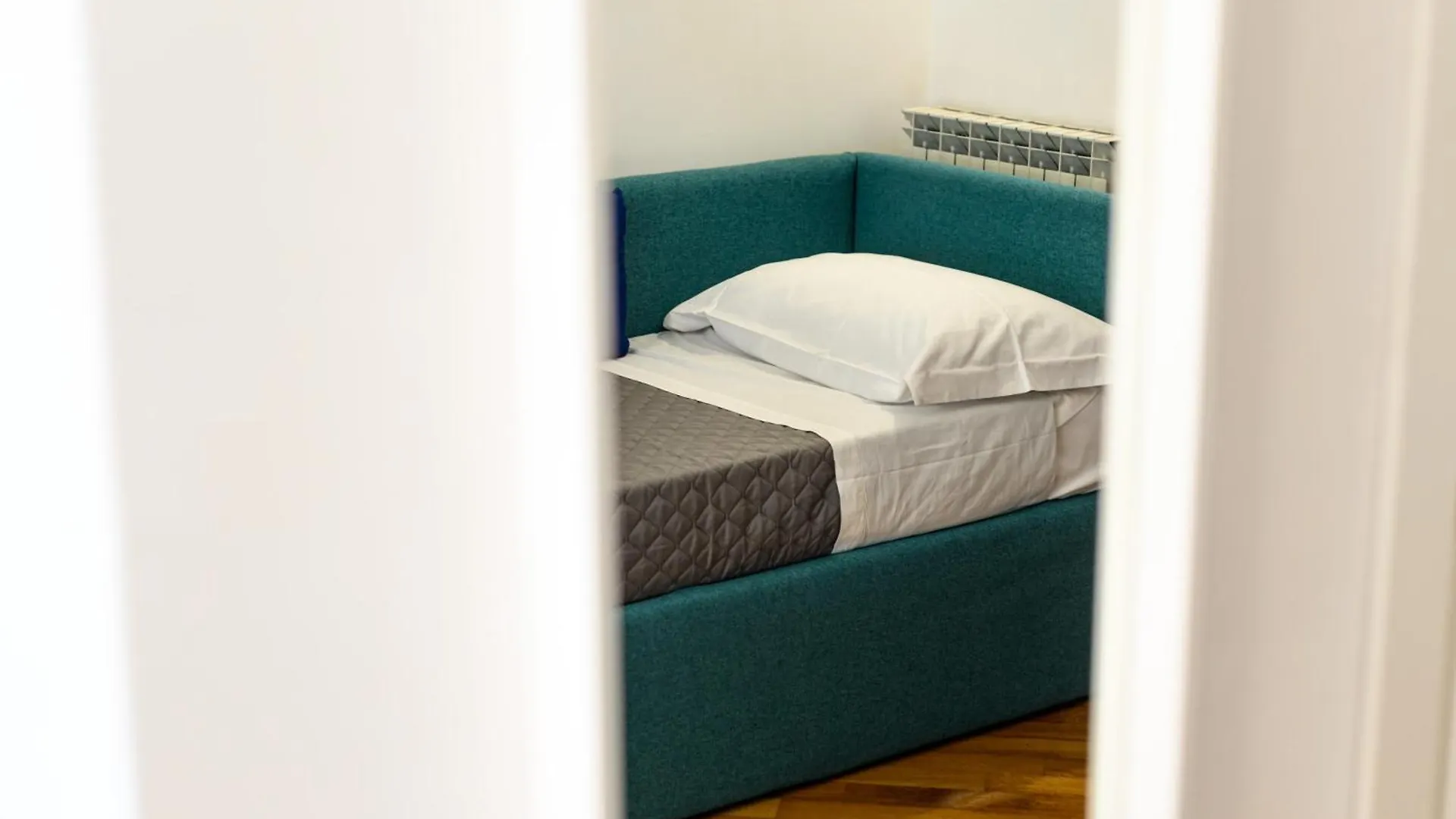 Dimora Vomero Naples Bed & Breakfast